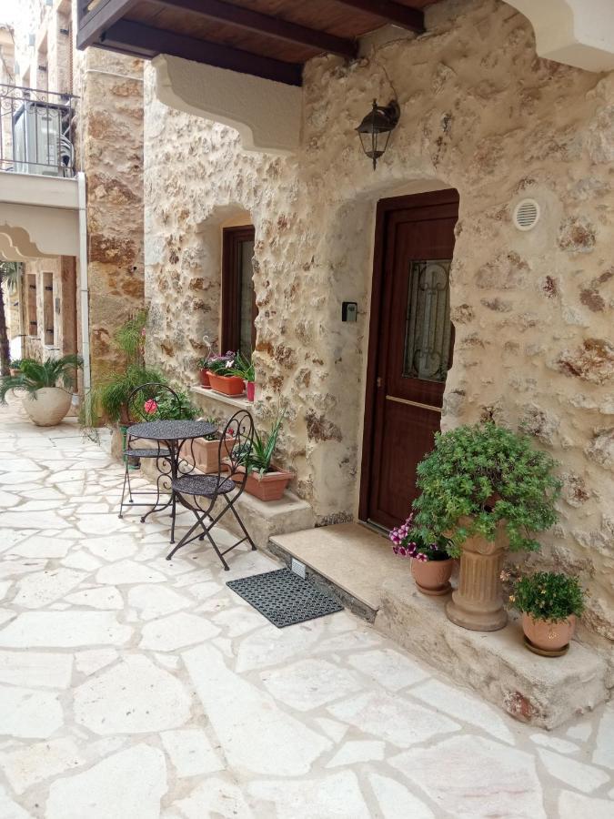 Gs Apartment Gythio Exterior foto